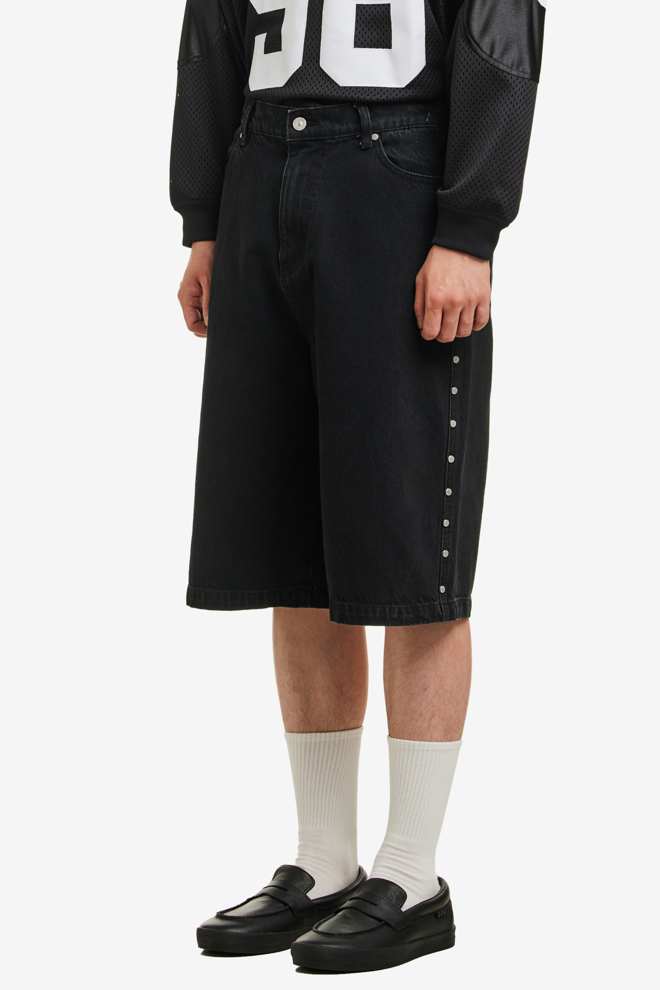 STUDDED WIDE SHORTS-AFB-144000 | 웍스아웃