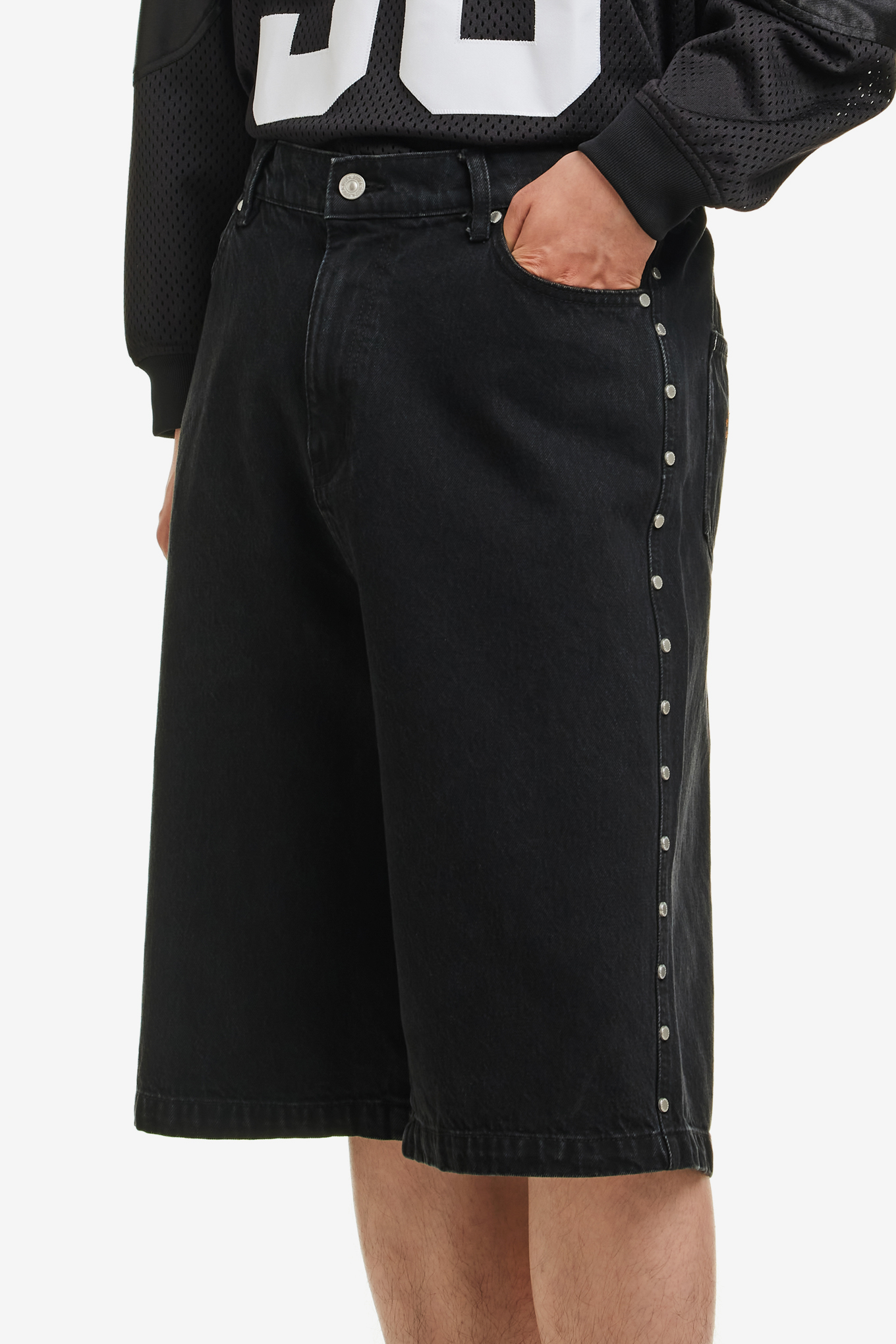 AFB STUDDED WIDE SHORTS Mサイズ AFB STUDDED WIDE SHORTS Mサイズ｜STUDDED WIDE SHORTS(M BLACK): AFB