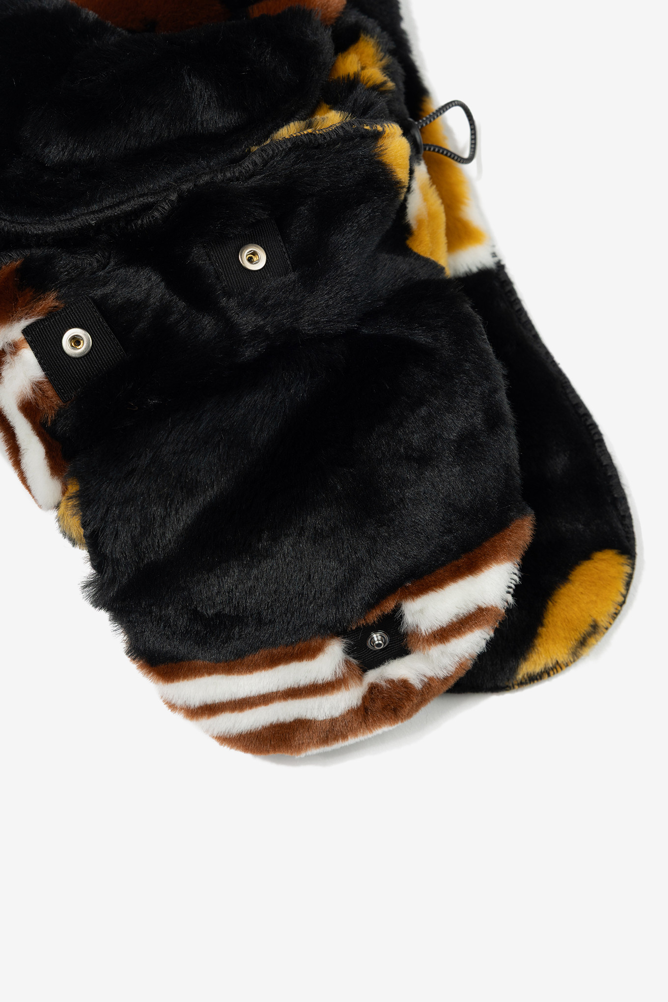 FUZZY DUCK DOES HE TRAPPER HAT-ARIES-165000 | 웍스아웃
