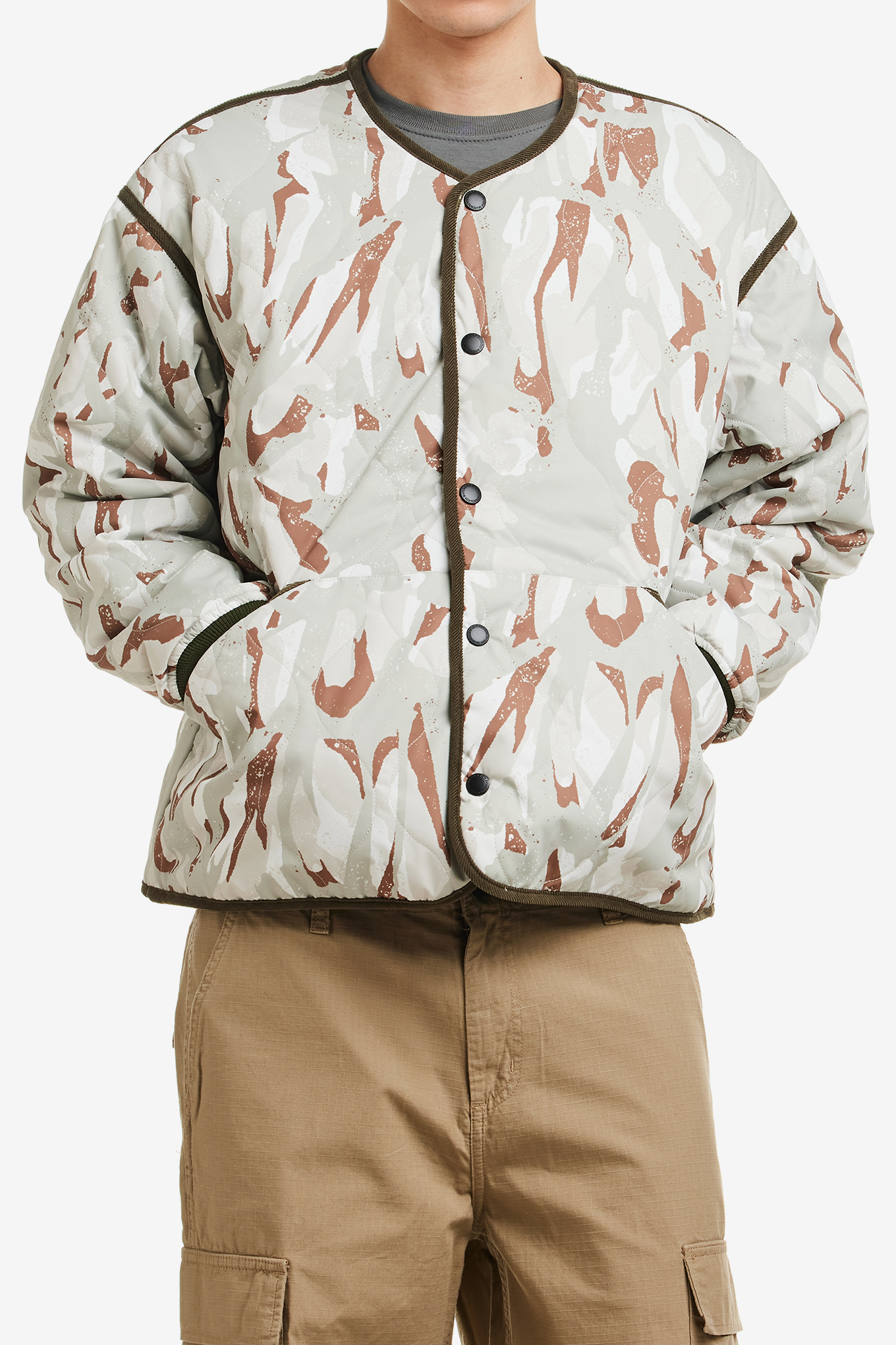 REVERSIBLE SOUVENIR QUILTED JKT-EVISEN-215000 | 웍스아웃
