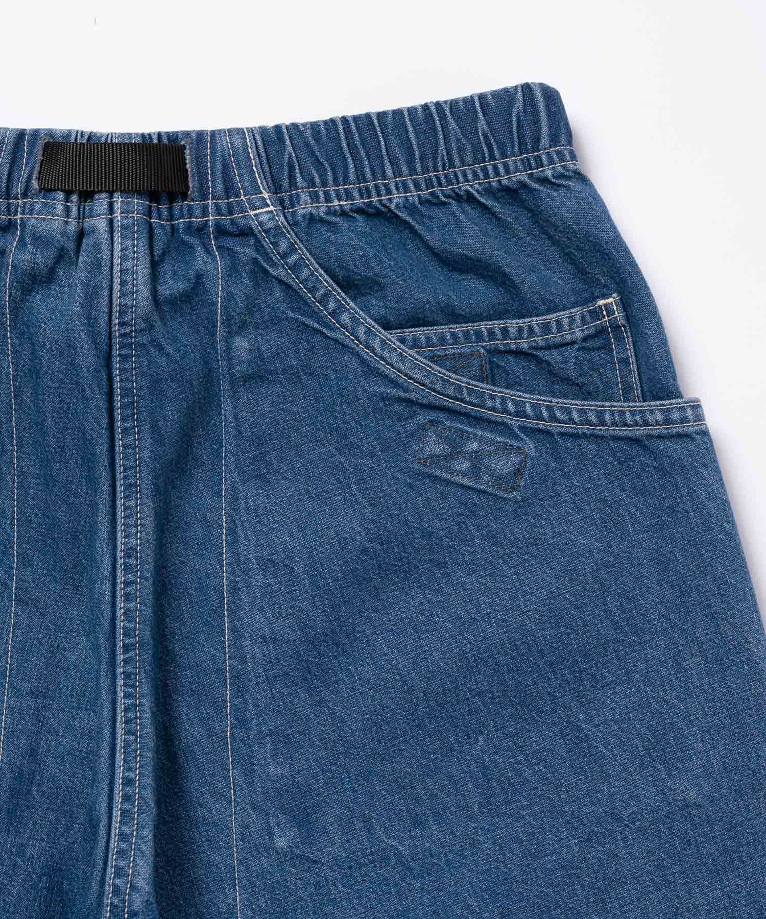 zoomed-item