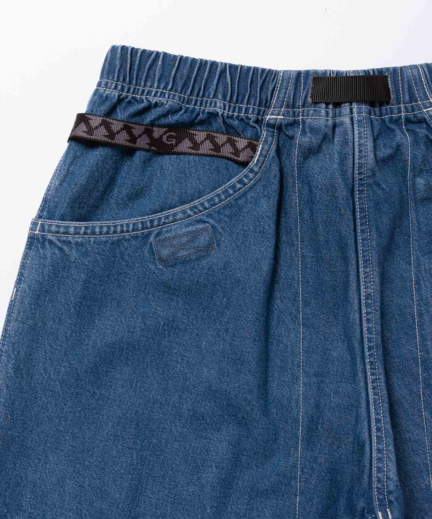 zoomed-item